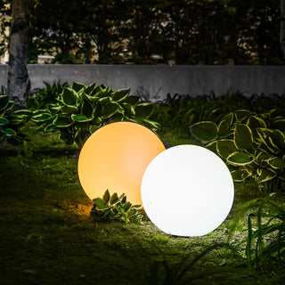 Solar Garden Lamp – Wireless Outdoor Light With Remote & 16 Hour Battery Life
