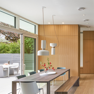 Nordic Metal Pendant Light – Modern Pendant Lamp with Adjustable Hanging Length & Sleek Design