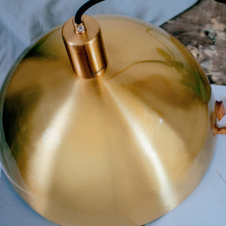 Suspension en laiton - Lampe dôme moderne du milieu du siècle avec câble réglable