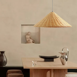 Suspension en rotin faite à la main – Suspension rustique avec abat-jour tressé et lumière chaude
