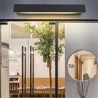 Outdoor Wall Light – Modern Durable LED Terrace Light with Polycarbonate Diffuser