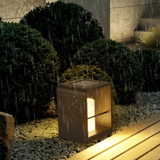 Outdoor Solar Lamp – Aluminium Freestanding Solar Light with Adjustable Brightness