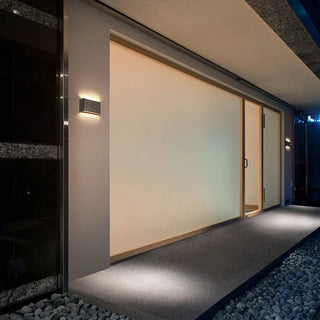 Modern Aluminum Wall Light – Sleek LED Fixture | Durable Contemporary Lighting