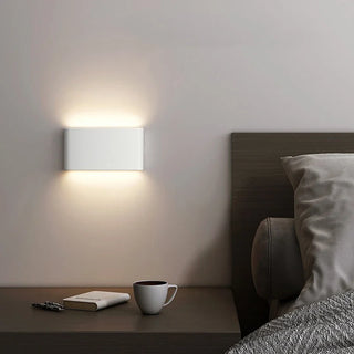 Modern Aluminum Wall Light – Sleek LED Fixture | Durable Contemporary Lighting