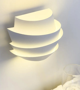 Nordic Wall Light – White Metal LED Modern Wall Lamp with Directional Lighting