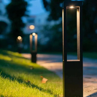 Modern Garden Lamp – Black Aluminium Bollard Light with Tempered Glass Illumination