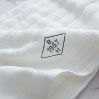 sustainable cotton towel soft quick drying bath towel set fiamma neri showcase view