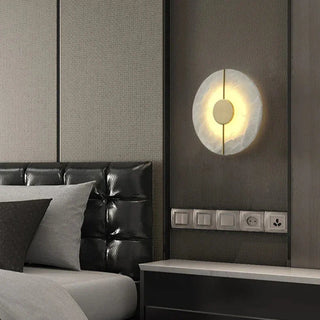 Marble Wall Lamp – Gold Wall Sconce with Integrated LED | Luxury Natural Lighting