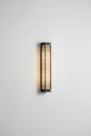 Outdoor Wall Light – Aluminum Slatted Lamp With Integrated LED, IP65 Rated