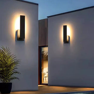 Outdoor Wall Light – Black Powder-Coated Aluminium LED IP65 Rated Modern Lighting Fixture