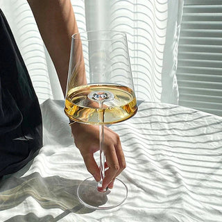 luxury crystal wine glass large capacity 600ml close-up