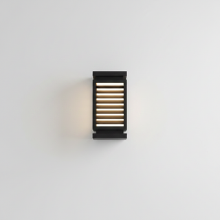 Outdoor Wall Light – Aluminum Slatted Lamp With Integrated LED, IP65 Rated