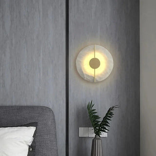 Marble Wall Lamp – Gold Wall Sconce with Integrated LED | Luxury Natural Lighting
