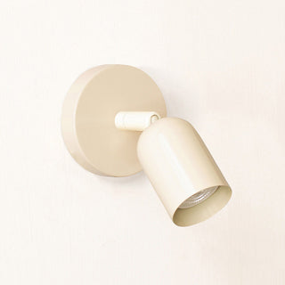 Decorative metal wall light modern living room — LED bulb sconce