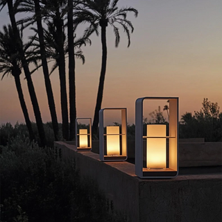 Outdoor Solar Lamp – Aluminium Freestanding Solar Light with Adjustable Brightness