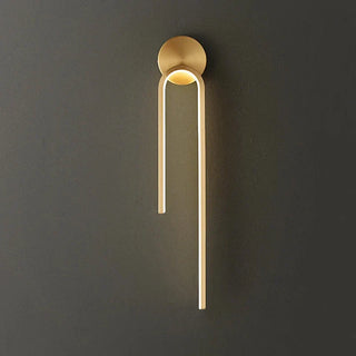 Modern Metal Wall Light – Sculptural LED Wall Sconce with Tapered Arm in Black or Gold