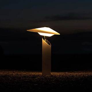 Metal Table Lamp – Classic LED Desk Lamp with Soft Warm Lighting for Bedroom