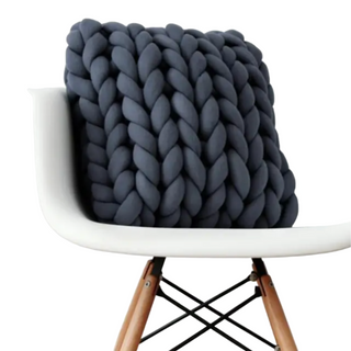 chunky knit cushion handmade soft wool pillow cozy sofa decor 30x30 cm detail