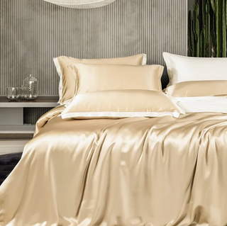 mulberry silk bedding luxury silk duvet cover silky pillowcases set side view
