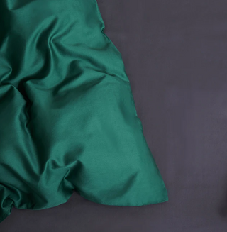 egyptian cotton bedding palma premium green duvet cover set 600 thread count angle view