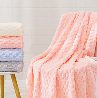 coral velvet luxury plush grid quick-drying bath towel set detail