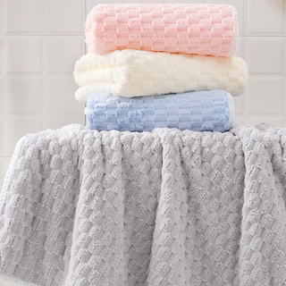 coral velvet bath towel set luxury quick drying plush pink fiamma neri set view