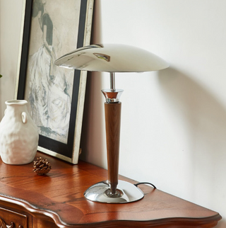 Vintage table lamp elegant classic — adjustable brightness bedside light