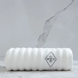 sustainable cotton towel soft quick drying bath towel set fiamma neri display view
