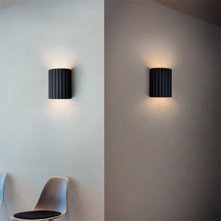 Relief Wall Lamp – Textured Resin Wall Sconce with Shadow & Light Effect