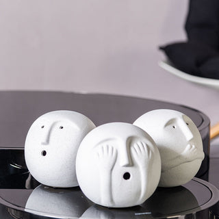 modern minimalist ceramic cartoon figurine decorative ornament detail