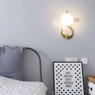 Macaron Nordic multi-leaves wall light — modern sconce