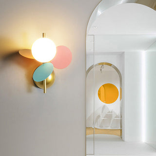 Macaron wall light Nordic illuminated — multi-leaves modern