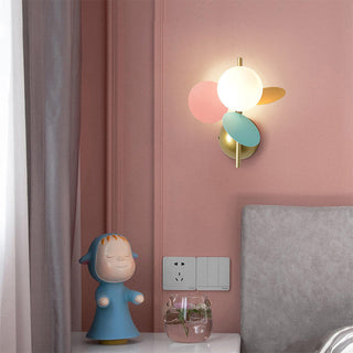 Multi-leaves Nordic macaron wall sconce detail — modern