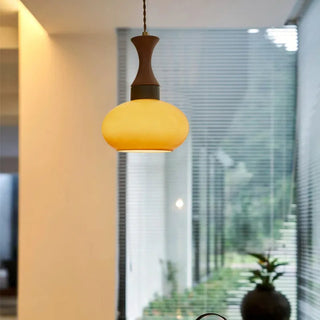 Suspension Dôme Jaune – Luminaire Rétro avec Accents en Bois pour Îlot de Cuisine