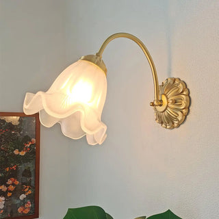 Vintage E27 flower wall light – detail view