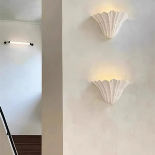 Seashell wall sconce LED white metal acrylic 29.5x18cm