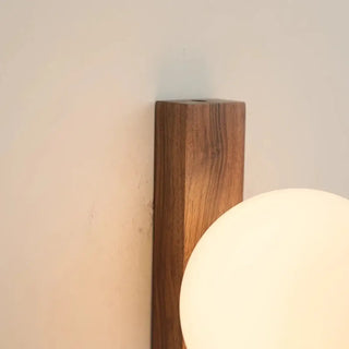 Walnut glass LED wall sconce M 18x28cm – detail view