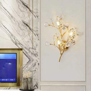 Gold bouquet wall light – art deco glass close-up view