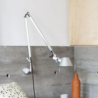 Silver pivoting arm wall sconce – E27 IP65 dimmable industrial