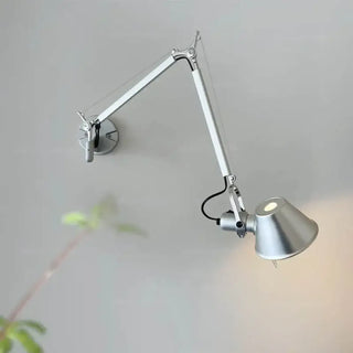 Multi-part arm wall sconce close-up – black metal E27 3000K