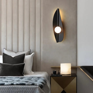 Modern minimalist wall light gold – Scandinavian side angle