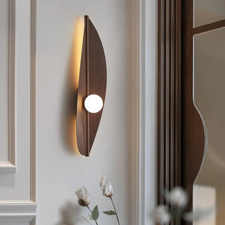 Minimalist gold wall sconce LED – gilded metal modern design