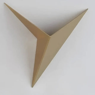 Star shaped wall light – side angle magic