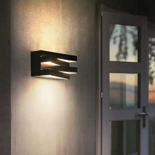 POS Stacked LED Outdoor Wall Light – Layered Contemporary Exterior Sconce