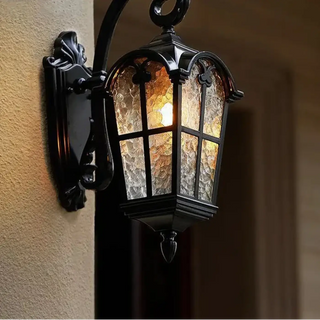 OIGORITOS Classic Bronze Lantern Outdoor Light – Vintage Metal Exterior Wall Lamp