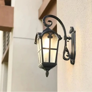 OIGORITOS Vintage Metal Outdoor Lantern – Bronze Classic Exterior Wall Light