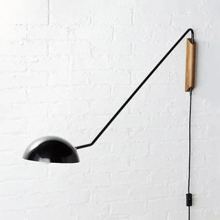 Industrial matte black wall light M – adjustable arm close-up