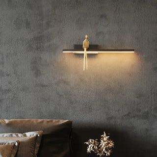 Sitting man wall sconce G9 gold – art decor 31×17cm front view