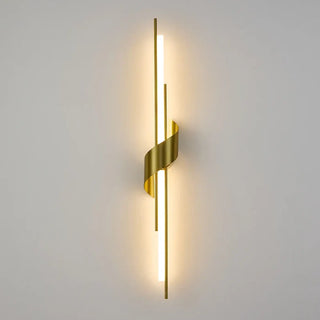 Stairy metallic wall light – side angle