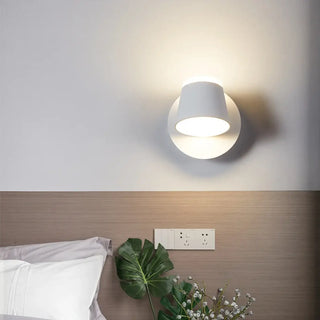 PISTOKI aluminum wall light white 3 arms – angle view